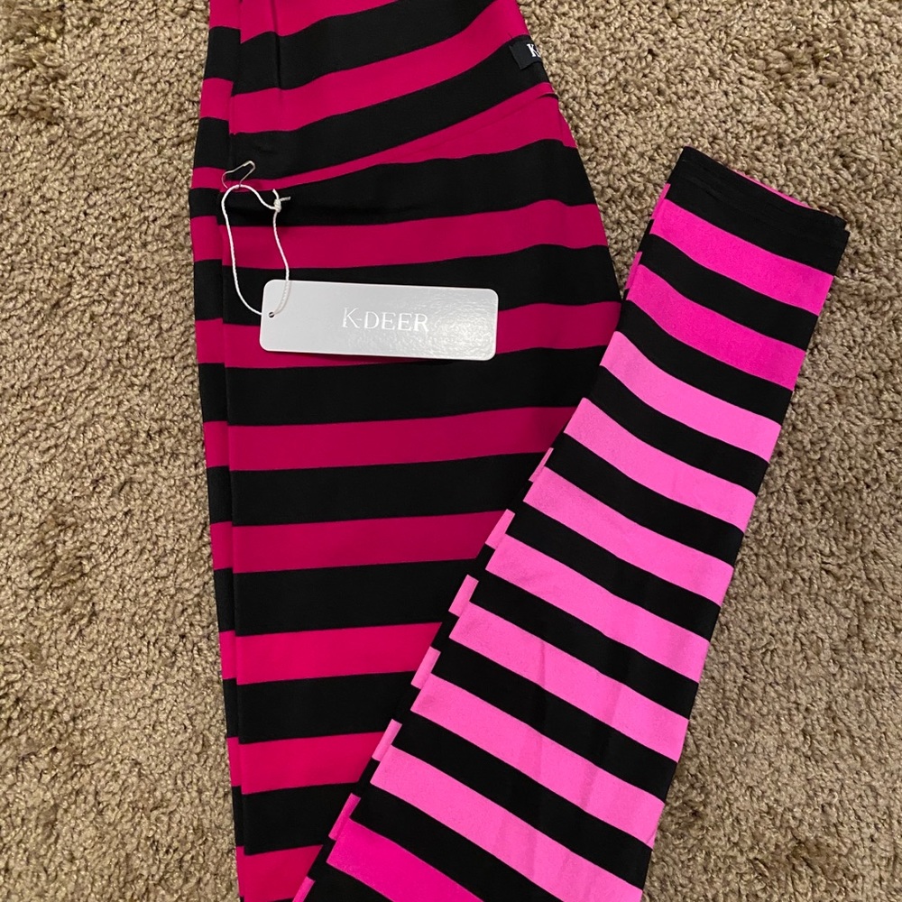 NWT! K-DEER leggings